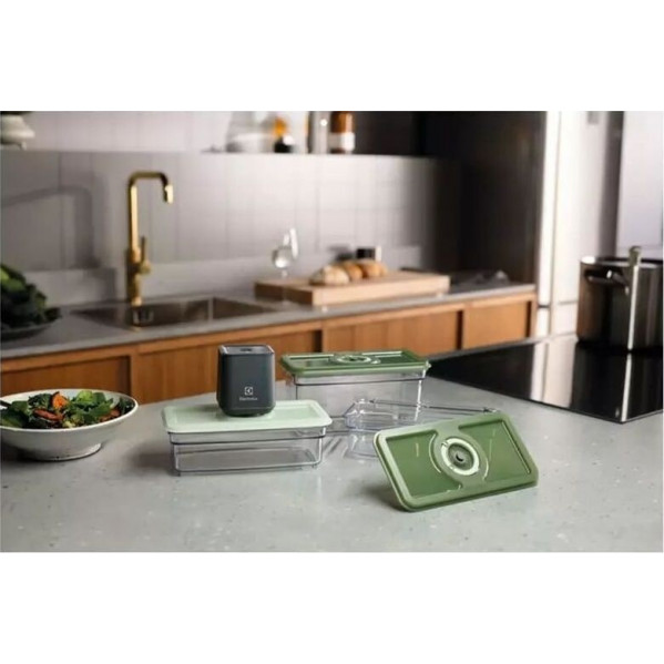 Вакуумний пакувальник Electrolux EVFK1