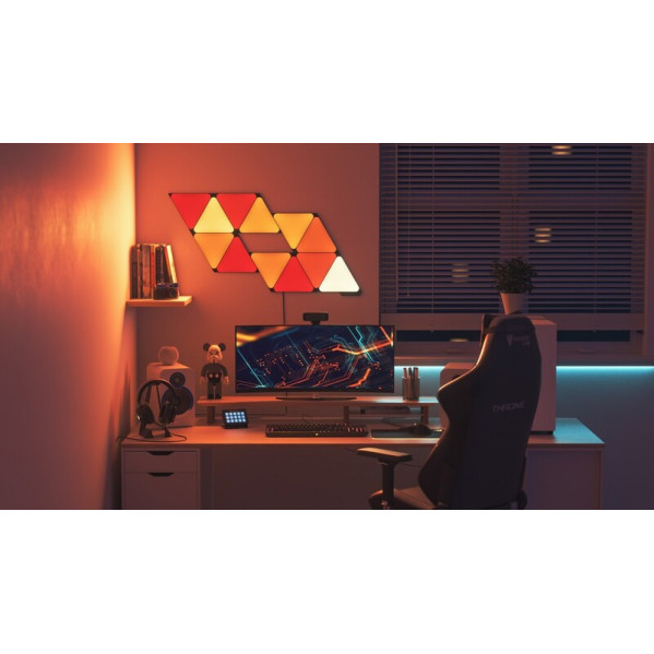 Додаткові панелі Nanoleaf Shapes Ultra Black Triangles Expansion Pack, Apple HomeKit, 3 шт. (NL47-0101TW-3PK)